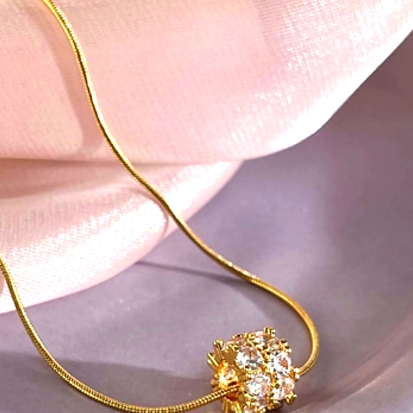 Gargantilha Com Pingente Swarovski™ - Folheado a Ouro 24k+ FRETE GRÁTIS
