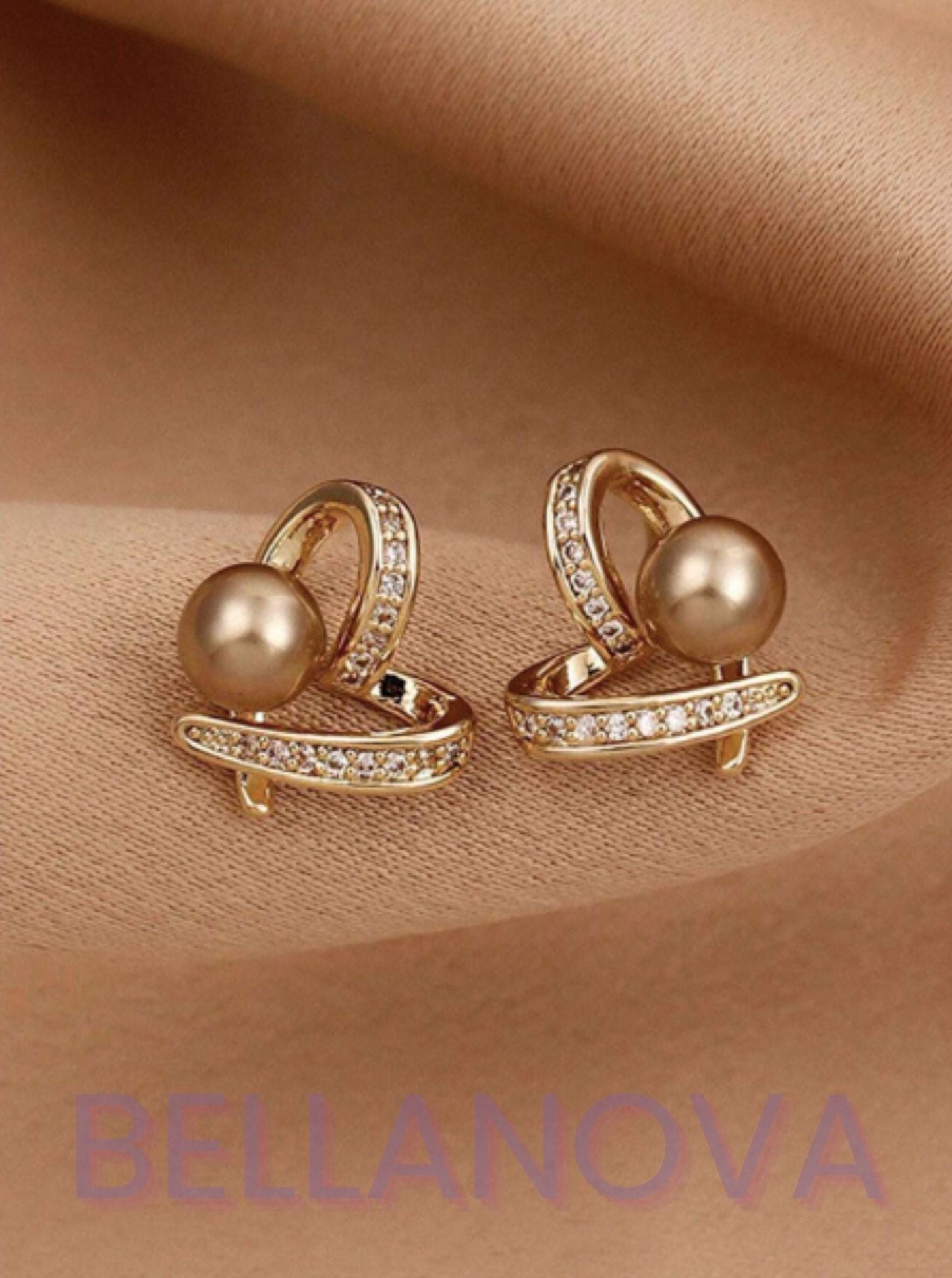 Brincos Coração Dourado Zircônias - Folheado a Ouro 18k + FRETE GRÁTIS