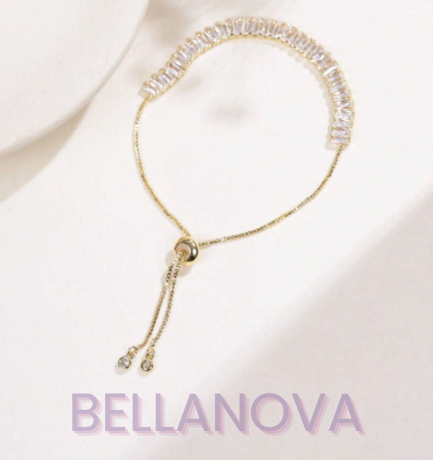 OLIVIA PADANO X BELLA NOVA | Pulseira Colecionável Swarovski - Folheado a Ouro 24k+ FRETE GRÁTIS