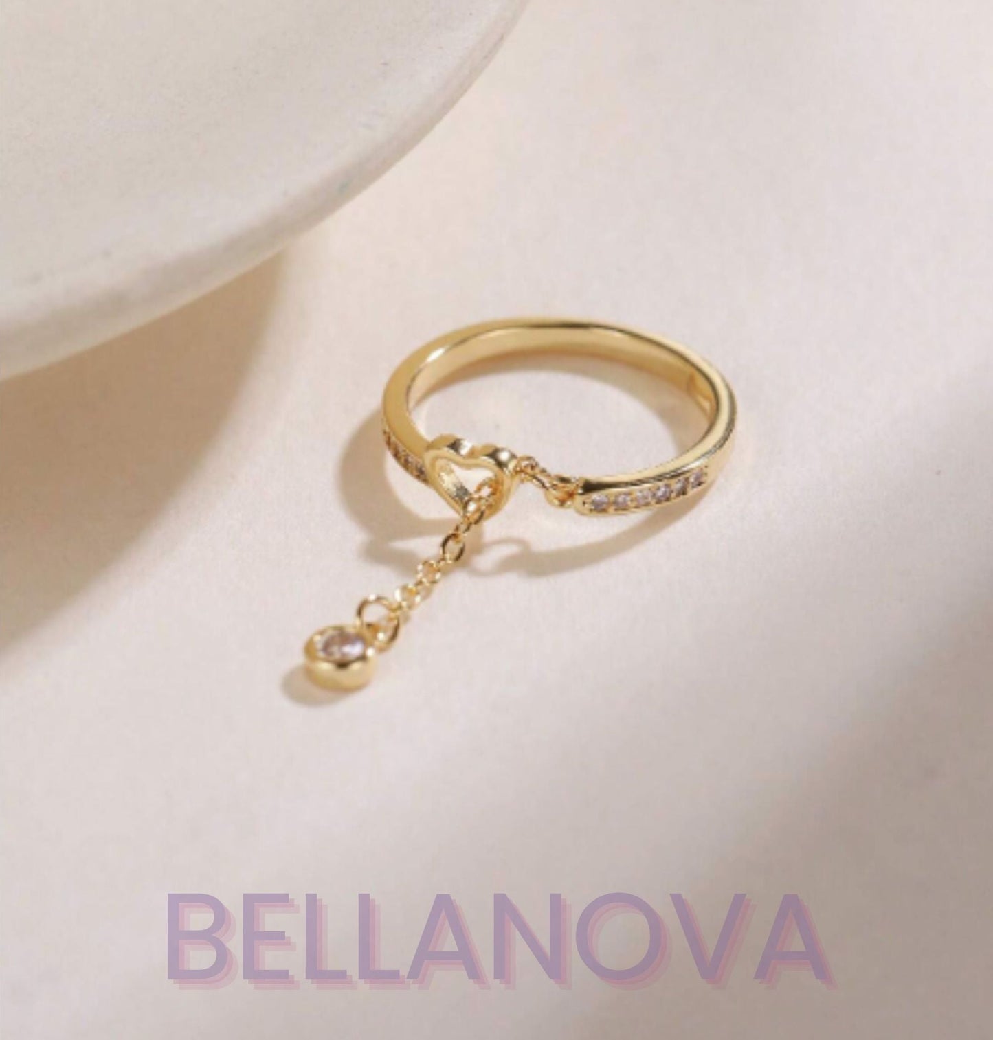 OLIVIA PADANO X BELLA NOVA | Anel Coração Ponto Luz Swarovski - Folheado a Ouro 24k+ FRETE GRÁTIS