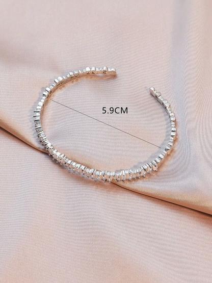 [NOVO] Bracelete Classic Swarovski™- Cravejado com Zircônias - Folheado a Ouro 18k + FRETE GRÁTIS